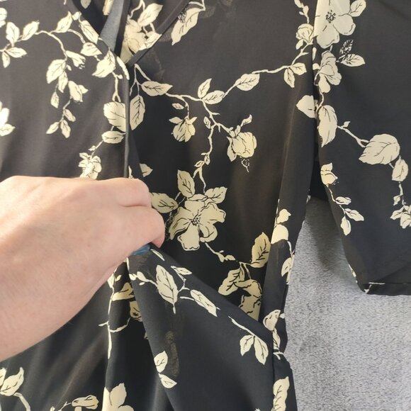 Womens Floral‎ XS Black White Peplum Ruffle Hem Casual Y2K babydoll Cropped Top - Picture 6 of 13